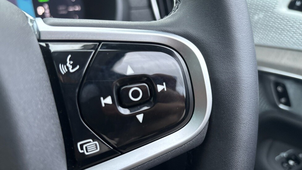 Used Volvo XC90 2025 for sale - 76679854: Photo 21