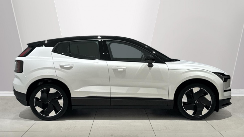 Used Volvo EX30 2025 for sale - 77552115: Photo 3