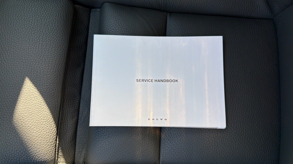 Used Volvo V90 2025 for sale - 78220901: Photo 14