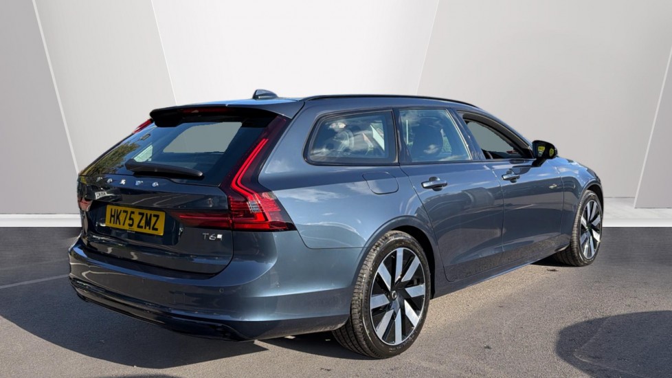 Used Volvo V90 2025 for sale - 78220901: Photo 2