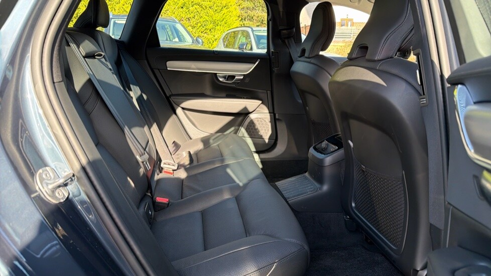 Used Volvo V90 2025 for sale - 78220901: Photo 8