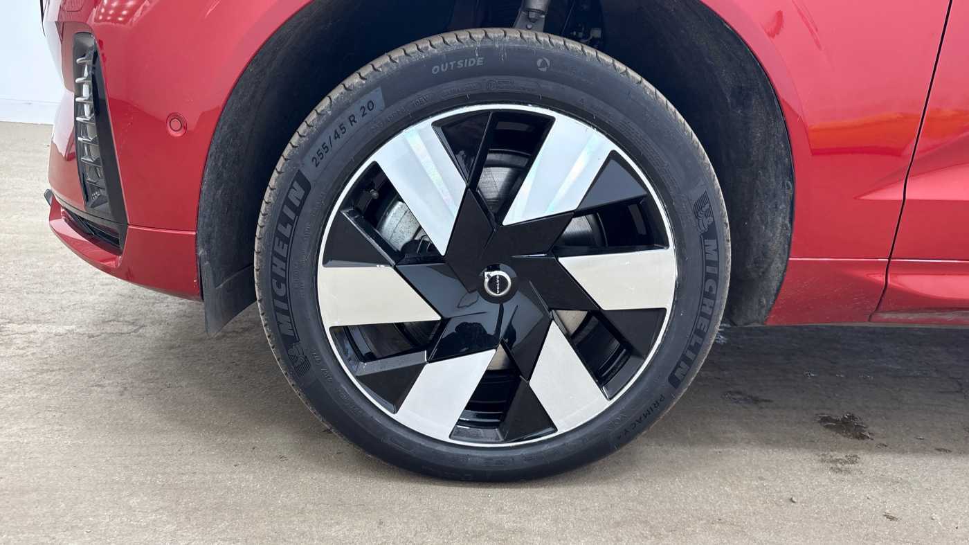 Used Volvo XC60 2025 for sale - 77417432: Photo 16