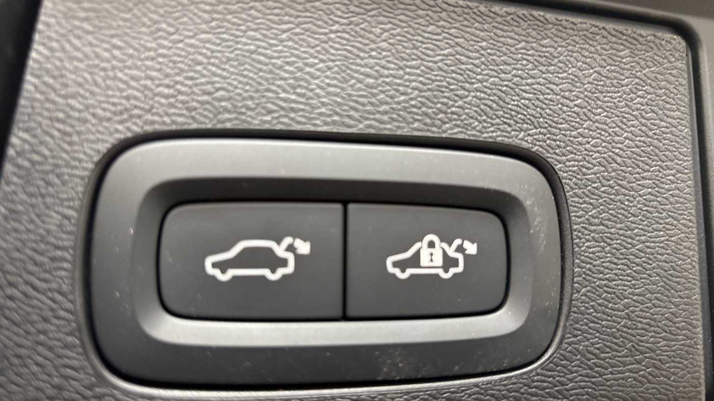 Used Volvo XC60 2025 for sale - 77417432: Photo 19