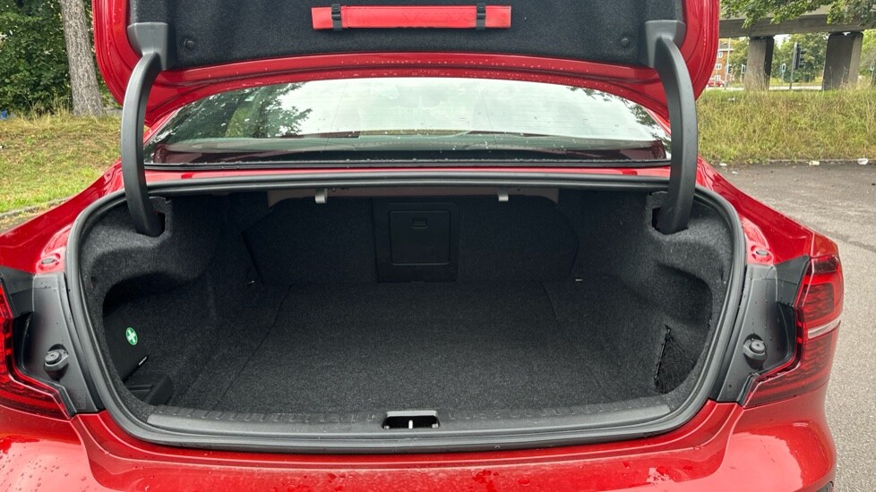 Used Volvo S60 2020 for sale - 77916016: Photo 17