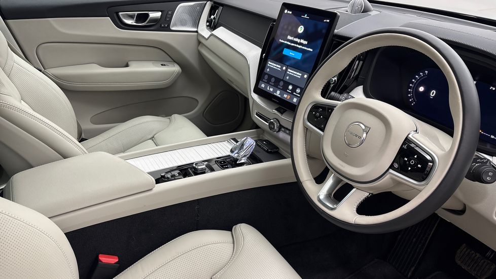 Used Volvo XC60 2025 for sale - 77901507: Photo 9