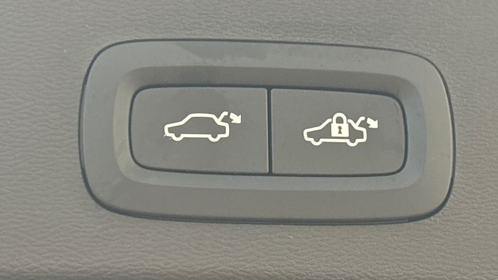 Used Volvo XC40 2025 for sale - 77770866: Photo 18