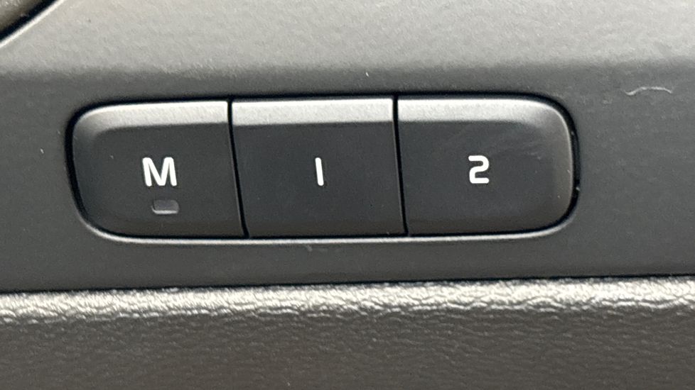 Used Volvo XC40 2025 for sale - 77770866: Photo 25