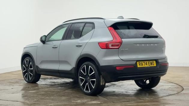Used Volvo XC40 2025 for sale - 78139704: Photo 2