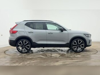 Used Volvo XC40 2025 for sale - 78139704: Photo