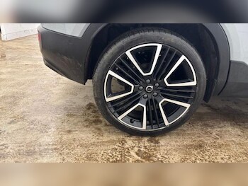 Used Volvo XC40 2025 for sale - 78139704: Photo