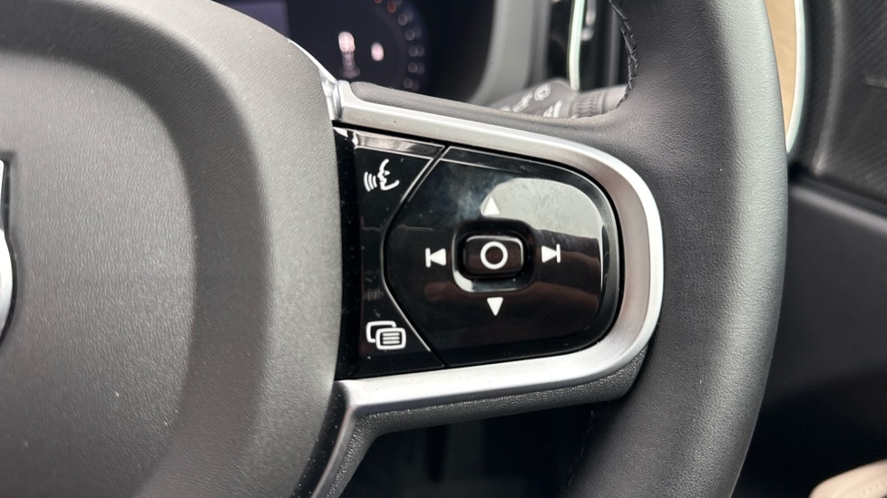 Used Volvo XC60 2025 for sale - 77803351: Photo 20