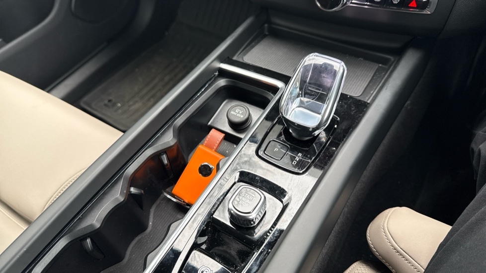 Used Volvo XC60 2025 for sale - 77803351: Photo 24