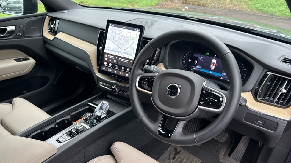 Used Volvo XC60 2025 for sale - 77803351: Photo 7