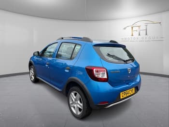 Used Dacia Sandero Stepway 2015 for sale - 79785534: Photo