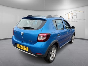 Used Dacia Sandero Stepway 2015 for sale - 79785534: Photo