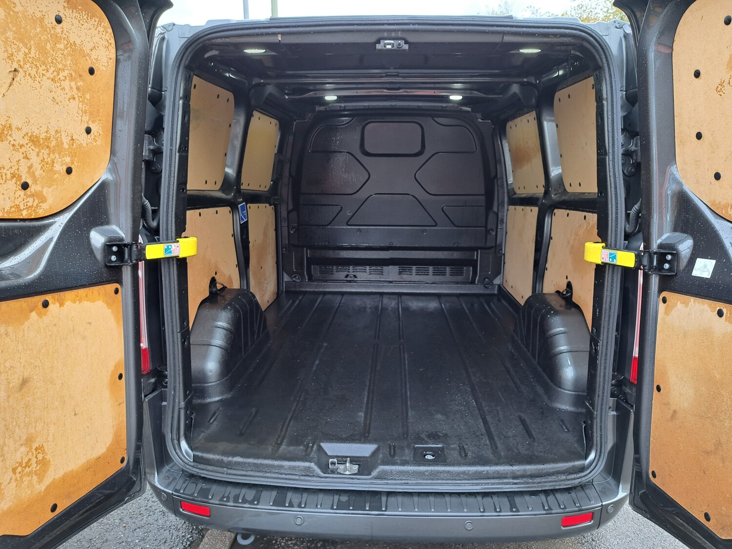 Used Ford Transit Custom 2018 for sale - 76198119: Photo 11