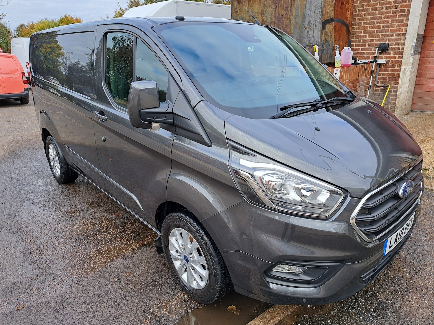 Used Ford Transit Custom 2018 for sale - 76198119: Photo 3
