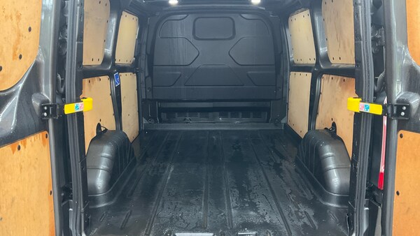Used Ford Transit Custom 2018 for sale - 76198119: Photo 8