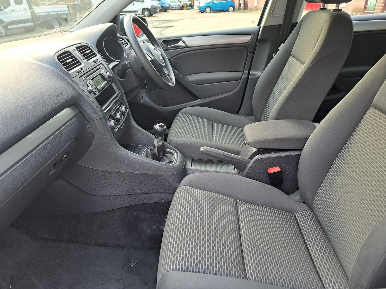 Used Volkswagen Golf 2009 for sale - 76369090: Photo 10