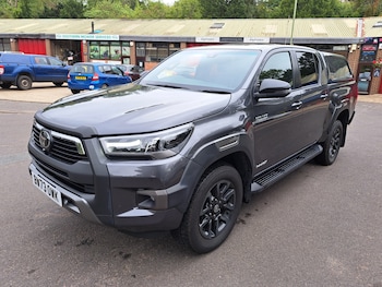 Used Toyota Hilux 2024 for sale - 75616501: Photo