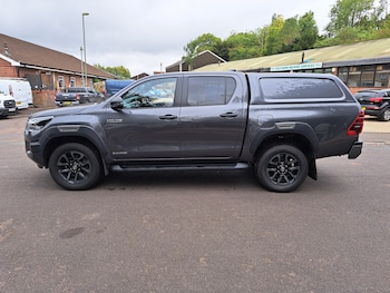 Used Toyota Hilux 2024 for sale - 75616501: Photo