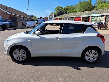 Used Suzuki Swift 2018 for sale - 78668443: Photo