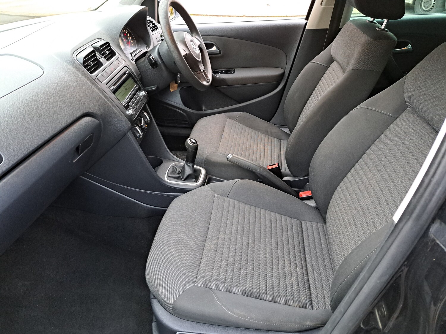 Used Volkswagen Polo 2011 for sale - 76909313: Photo 10