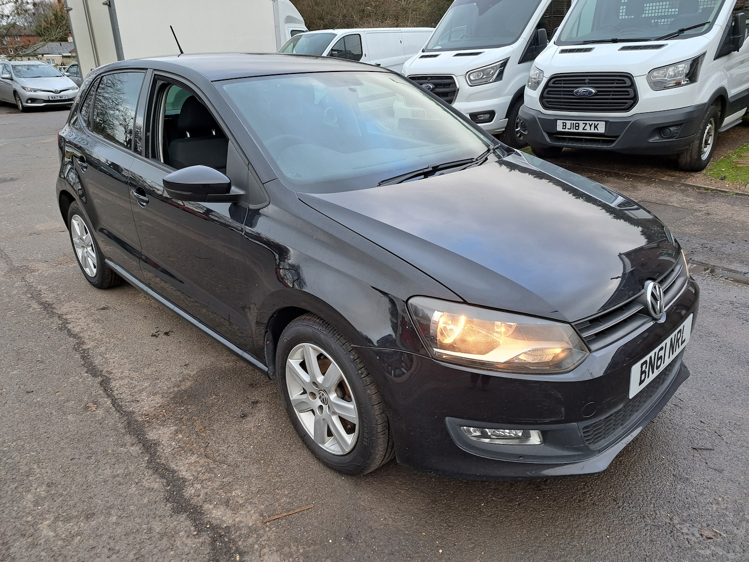 Used Volkswagen Polo 2011 for sale - 76909313: Photo 3