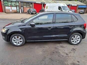 Used Volkswagen Polo 2011 for sale - 76909313: Photo