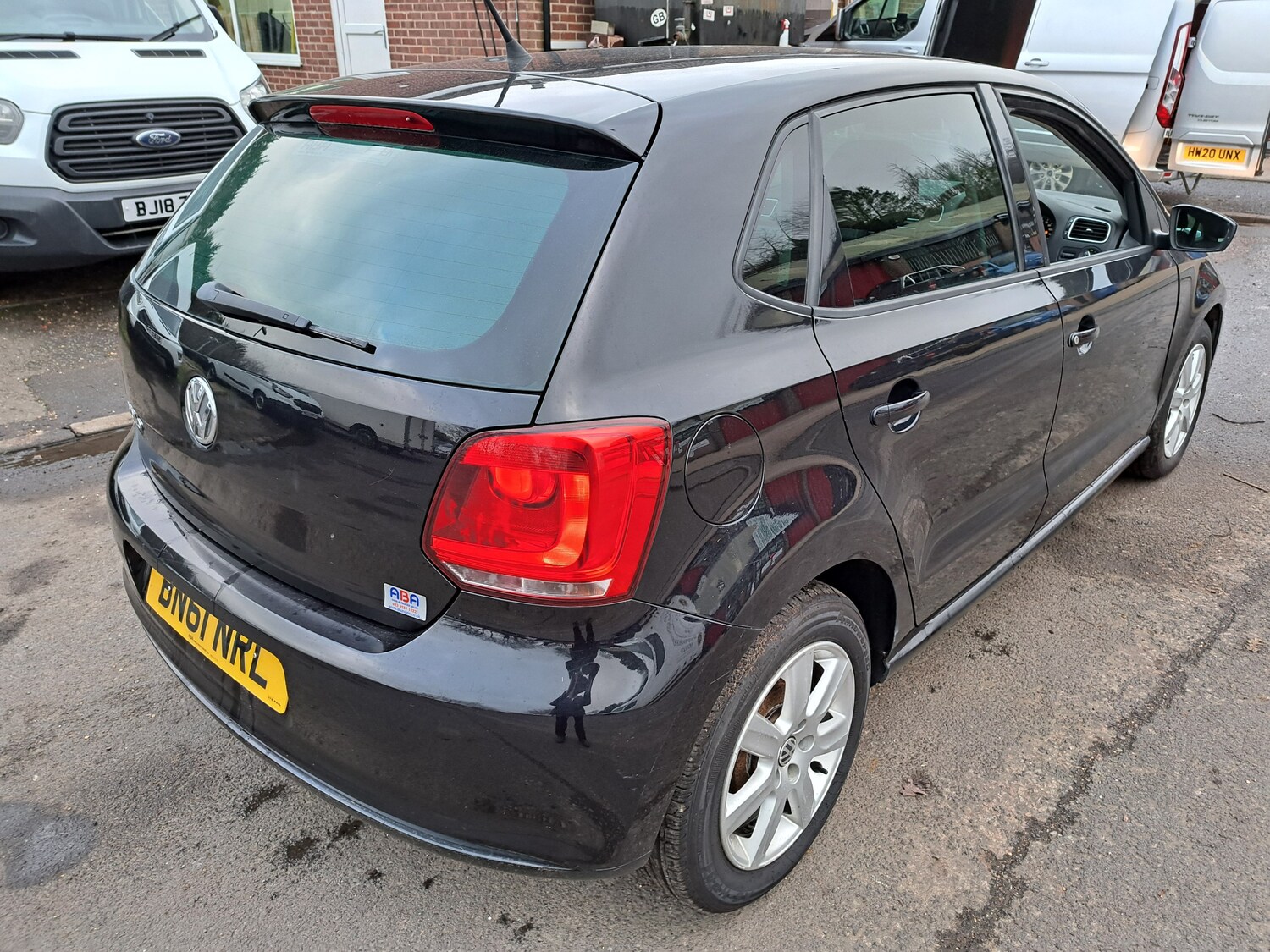 Used Volkswagen Polo 2011 for sale - 76909313: Photo 8