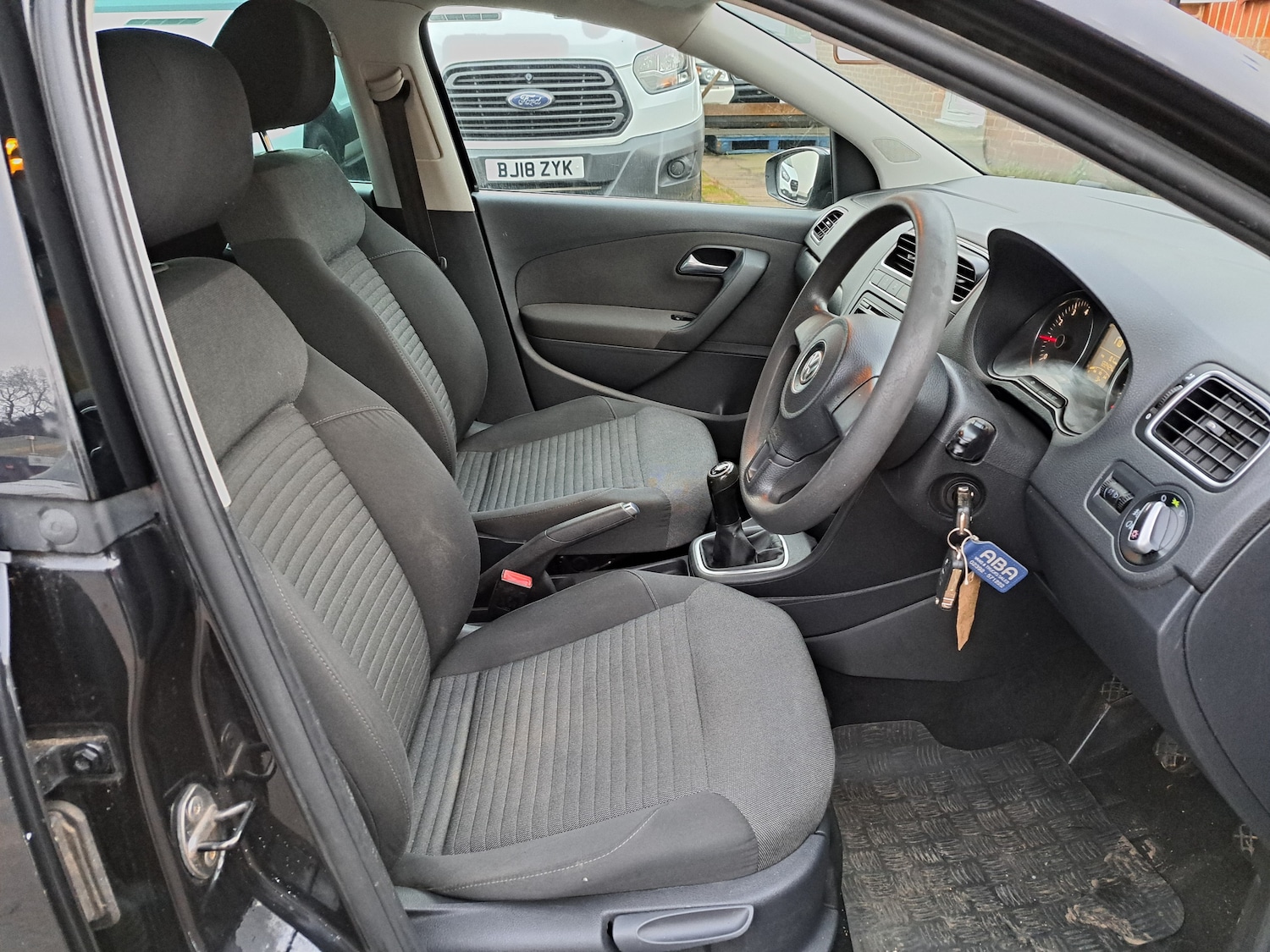 Used Volkswagen Polo 2011 for sale - 76909313: Photo 9