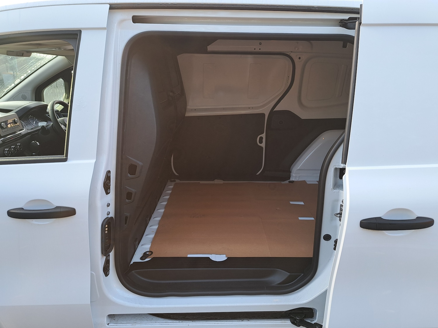 Used Renault Kangoo 2024 for sale - 76157877: Photo 12