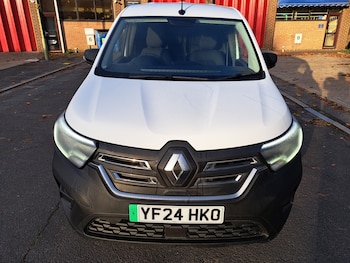 Used Renault Kangoo 2024 for sale - 76157877: Photo