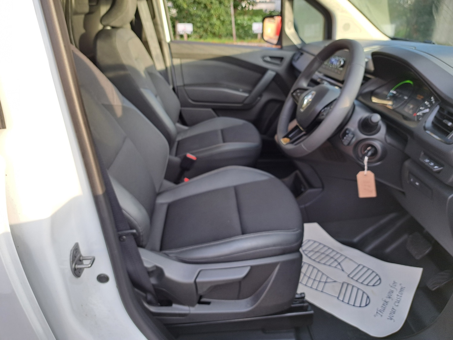 Used Renault Kangoo 2024 for sale - 76157877: Photo 9