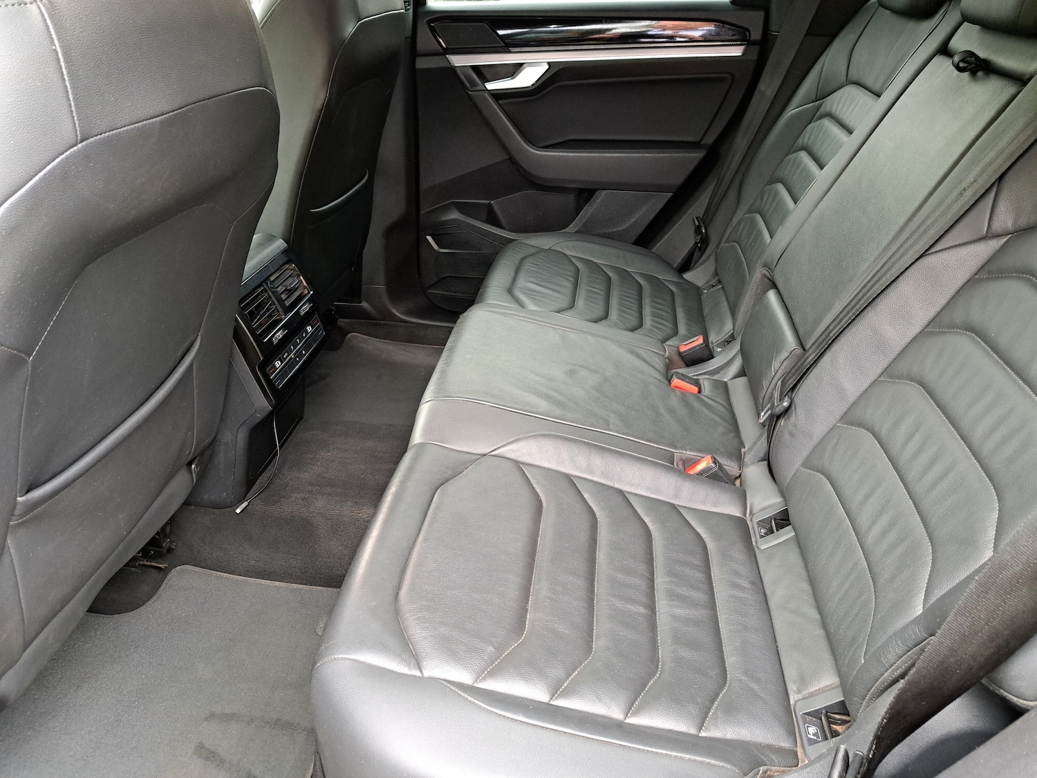 Used Volkswagen Touareg 2019 for sale - 76369045: Photo 12