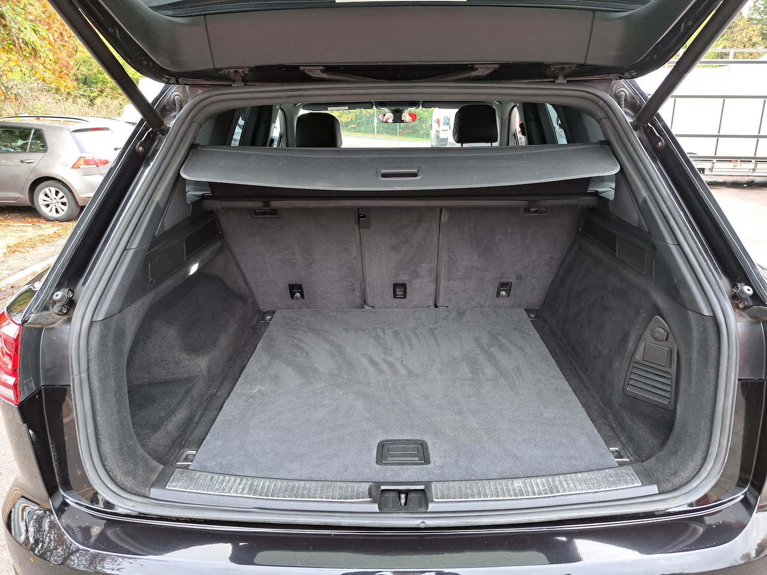 Used Volkswagen Touareg 2019 for sale - 76369045: Photo 13