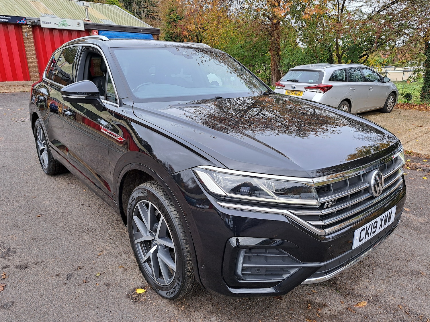 Used Volkswagen Touareg 2019 for sale - 76369045: Photo 3