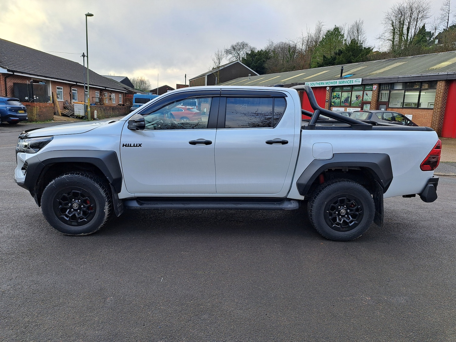 Used Toyota Hilux 2025 for sale - 77392282: Photo 4