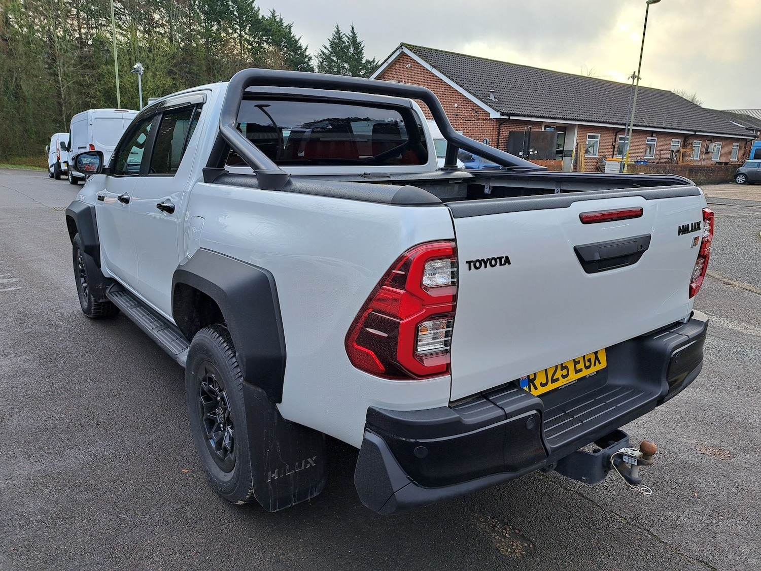 Used Toyota Hilux 2025 for sale - 77392282: Photo 6