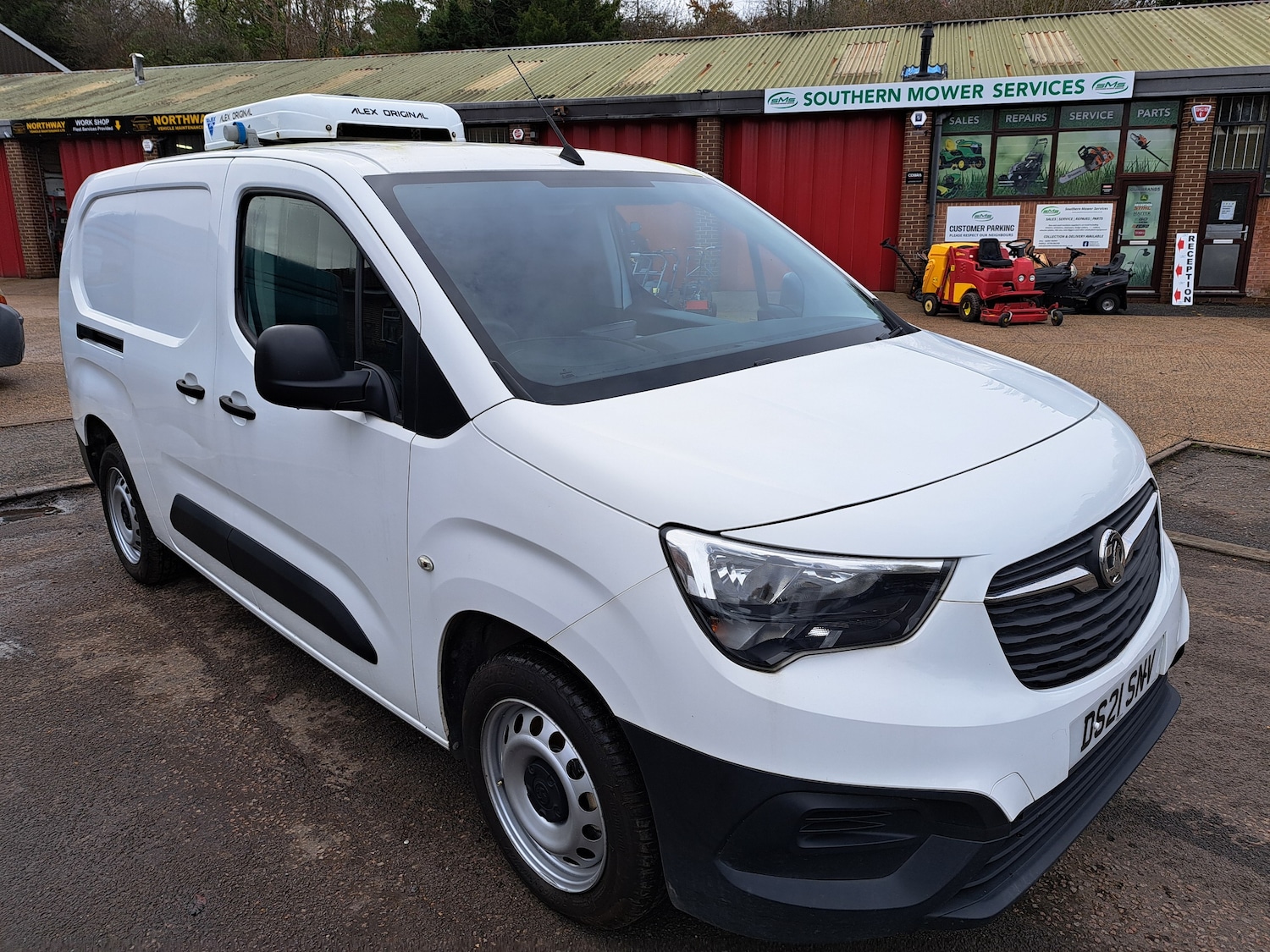 Used Vauxhall Combo 2021 for sale - 76364379: Photo 3