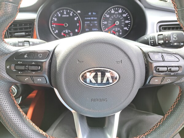 Used Kia Stonic 2018 for sale - 72079887: Photo 15