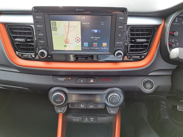 Used Kia Stonic 2018 for sale - 72079887: Photo 16