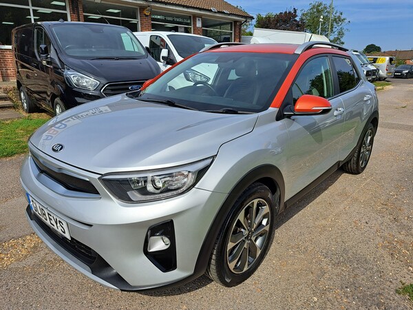 Used Kia Stonic 2018 for sale - 72079887: Photo 1