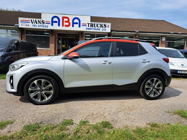 Used Kia Stonic 2018 for sale - 72079887: Photo 4