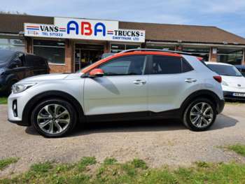 Used Kia Stonic 2018 for sale - 72079887: Photo