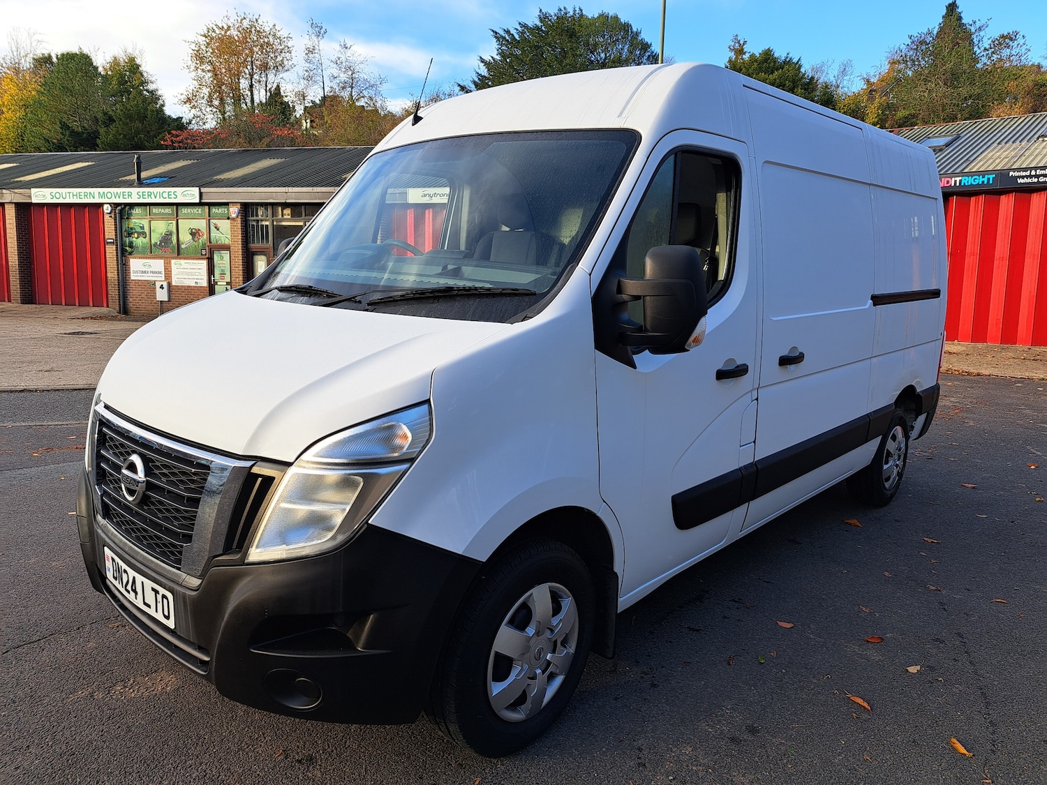 Used Nissan Interstar 2024 for sale - 76364380: Photo 1