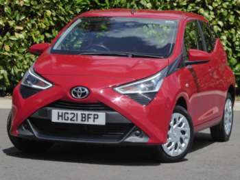 2021 - 1.0 VVT-i x-play TSS 5-Door