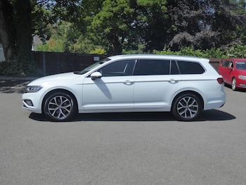 Used Volkswagen Passat 2023 for sale - 78997762: Photo