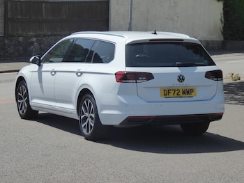 Used Volkswagen Passat 2023 for sale - 78997762: Photo