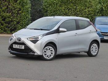 Used Toyota AYGO 2021 for sale - 76945560: Photo